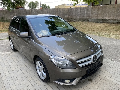 Mercedes-Benz B180CDI AMG-Line