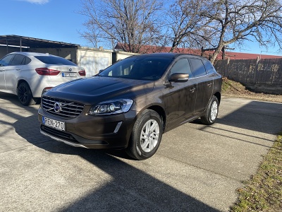 VOLVO XC 60 2.4D (D5) Momentum